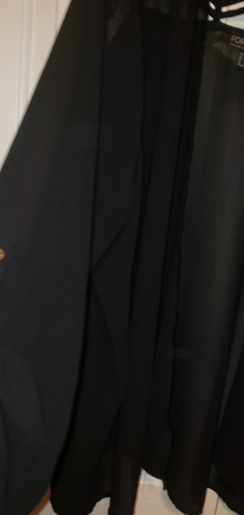 Cover up - Picture 4 of 4